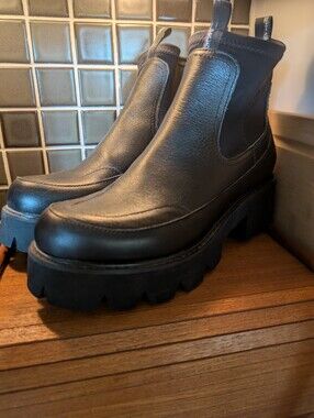 NWT Ilse Jacobsen Lug Sole Boots,39